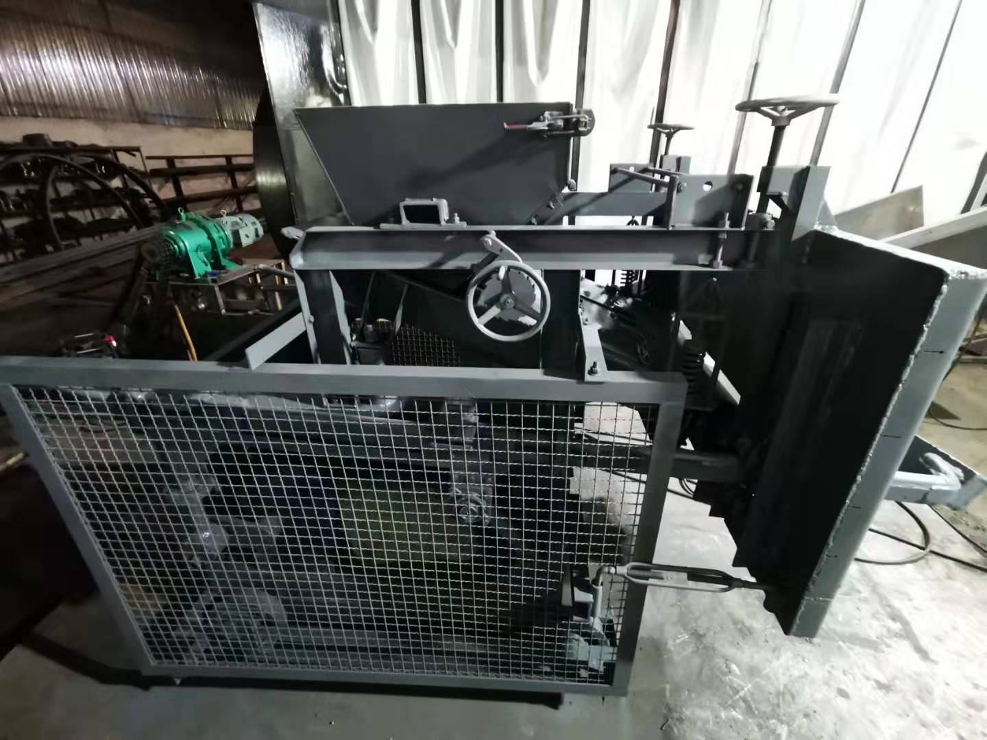 黑龙江双加料摆动式加料机